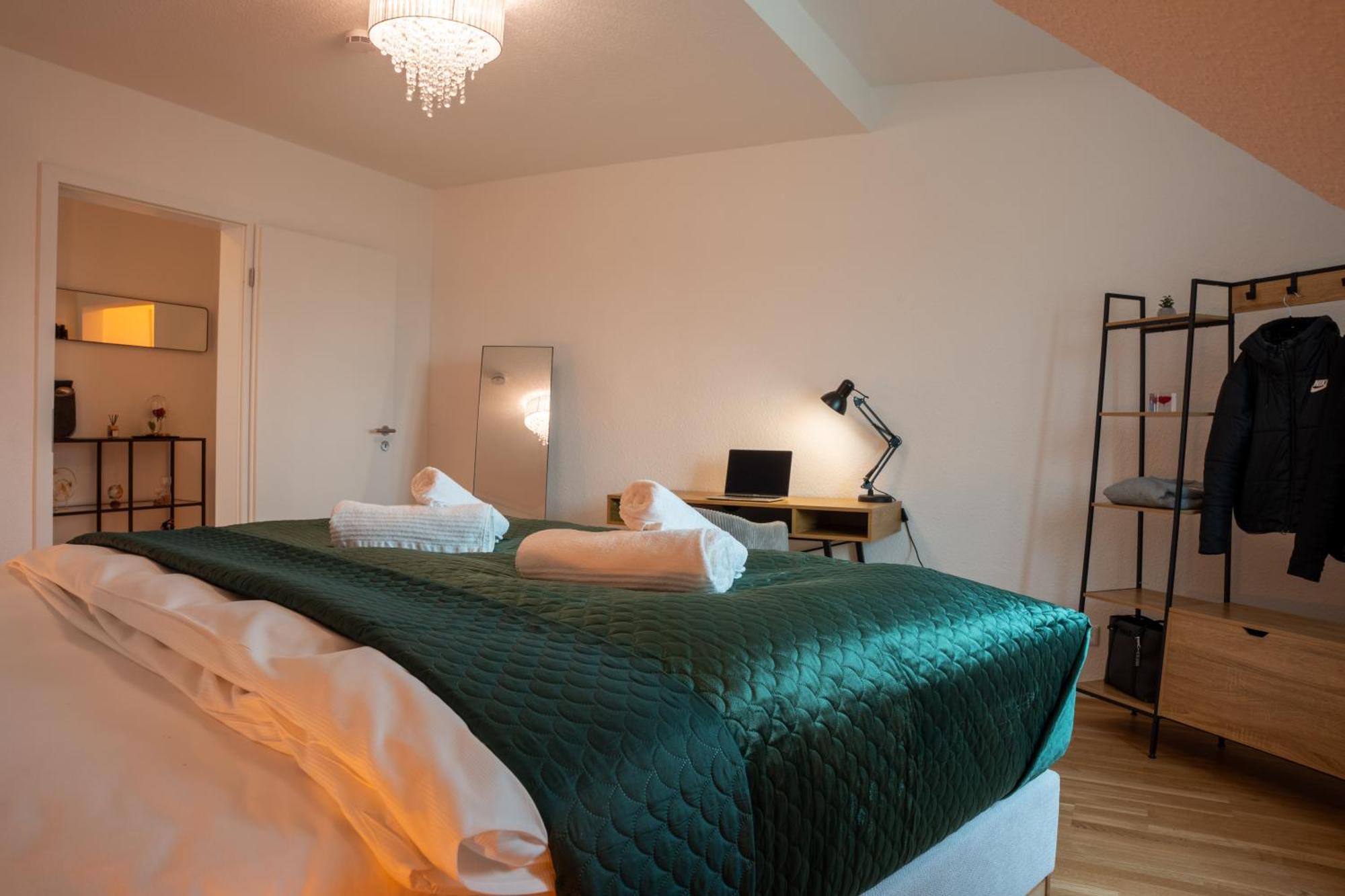 Schlossberg Residences - Design City-Apartment Im Herzen Der Weinstrasse Neustadt an der Weinstraße Eksteriør billede